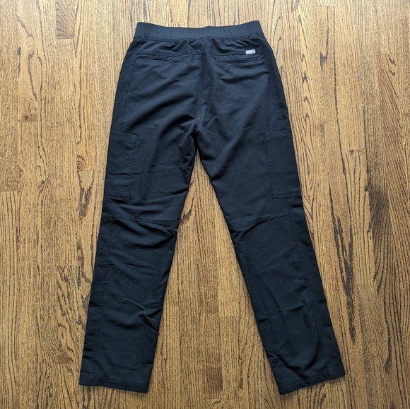 Figs Axim Cargo Scrubs Black - Picture 2 of 7